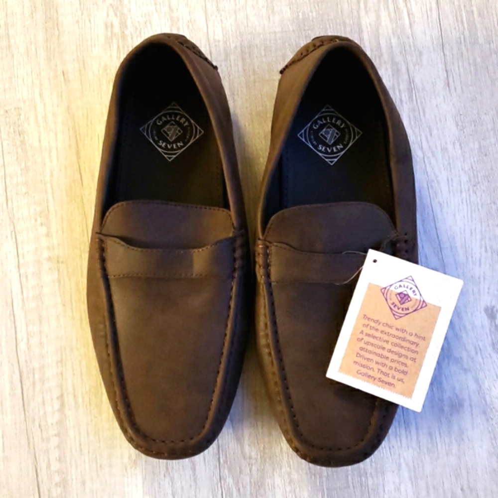 Gallery Seven Loafers nwt